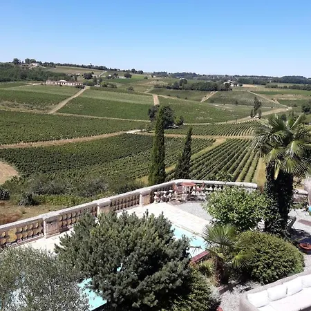 Chateau De La Grave 4*