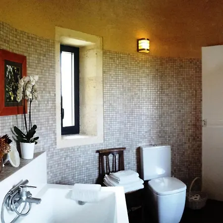 Bed & Breakfast Chateau De La Grave Bourg-sur-Gironde