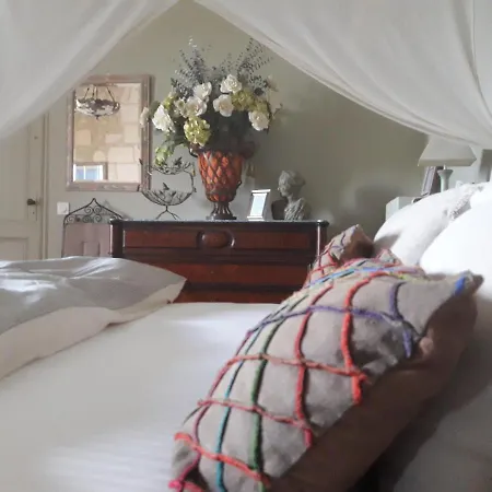 Chateau De La Grave Bed & Breakfast 4*