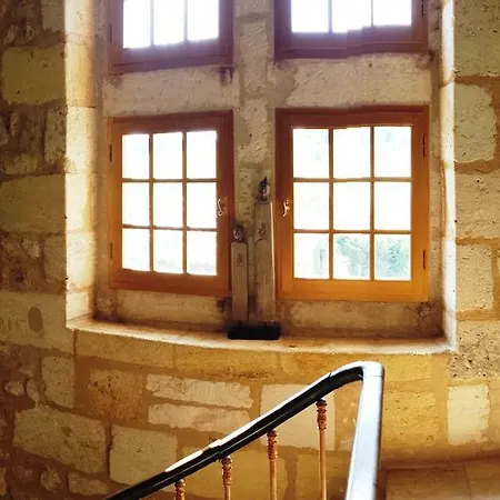 Chateau De La Grave Bed & Breakfast *