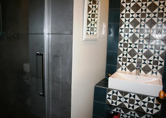 Chateau De La Grave Bed and Breakfast 4*